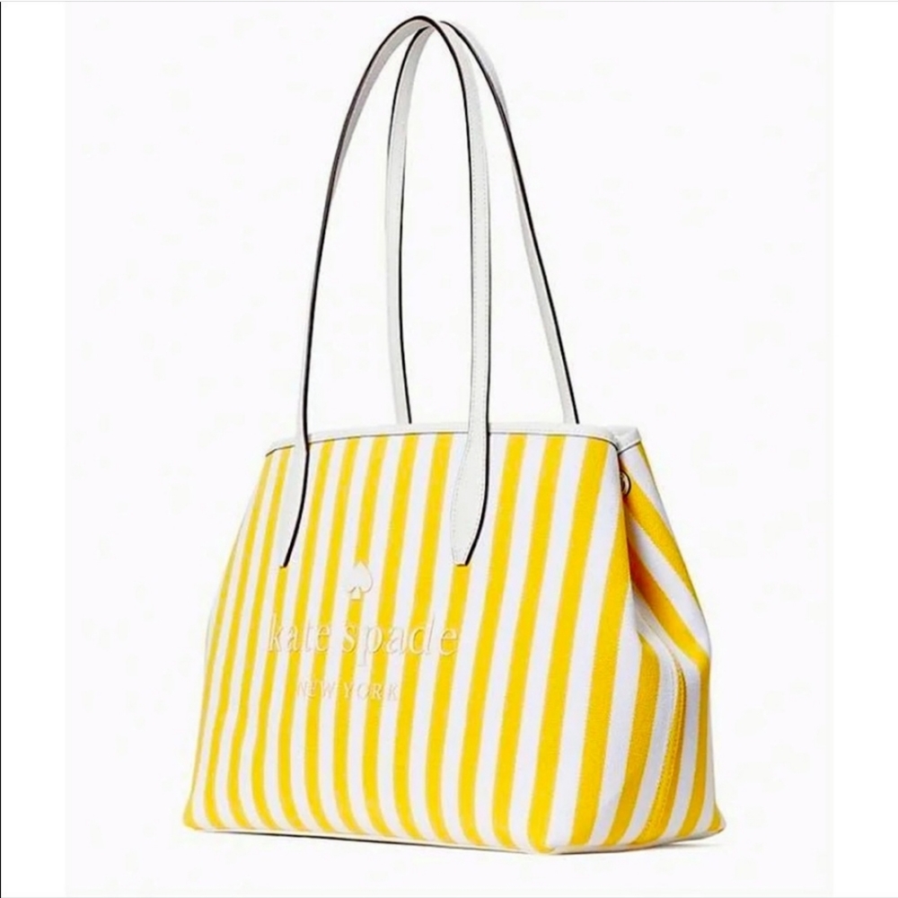 Kate Spade New York Street Side Snap Tote - Like New